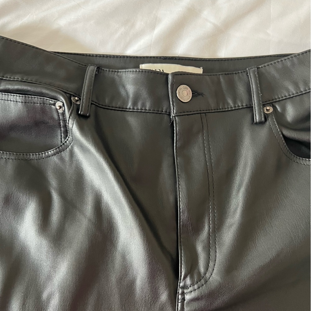 🌸Zara Faux Leather Pants - Picture 3 of 9